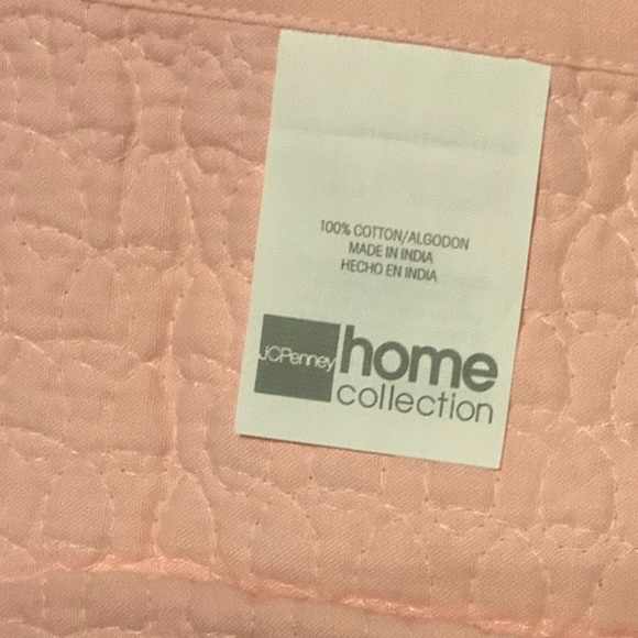 Bundle of 3 ~ Quilted Valence Pink NWT - Picture 2 of 2